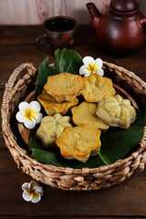 Bingka Kentang or Potato cake is a traditional pancake from Kalimantan Indonesia. This dessert is one of the most frequently appearing during Ramadan