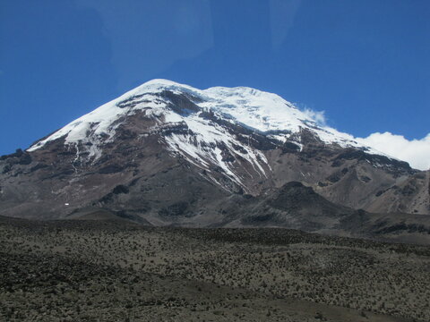 Volc&aacute;n Chimborazo, desde el refugio de la ciudad de Guaranda. Provincia de Bol&iacute;var, Agosto/2019