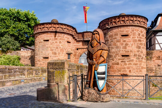 Das Jerusalemer Tor (Untertor) in der historischen Altstadt von Büdingen im Wetteraukreis, Hessen in Deutschland