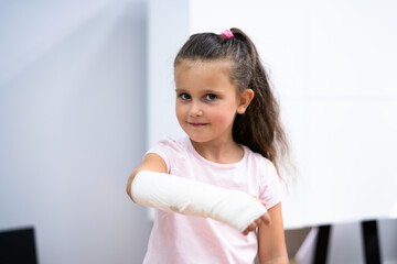 Young Child Girl With Arm Fracture