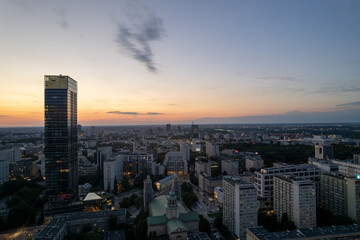 centrum Warszawy, wieżowce zachód słońca