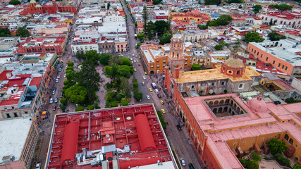 El centro de Santiago de Querétaro desde el cielo.