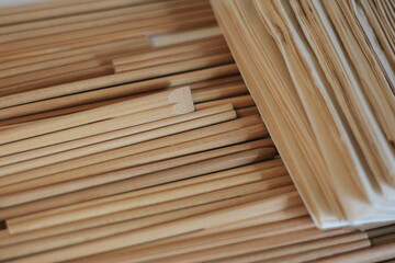 s et of disposable chopsticks 