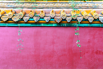 the wall eaves of glazed tiles