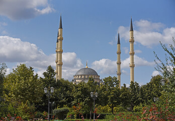 Fototapeta na wymiar Main mosque of the Chechen Republic - Akhmad Kadyrov Mosque (officially known as The Heart of Chechnya) in Grozny city 