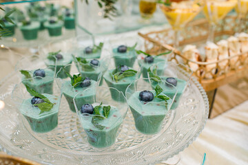 Candy Bar. Delicious wedding buffet with cupcakes. Sweet buffet with cupcakes and other desserts.