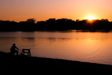 Obraz premium fishing at sunset