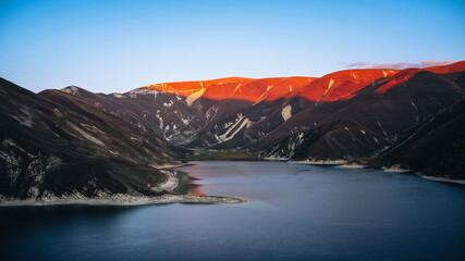 Naklejka premium Beautiful lake among the mountains