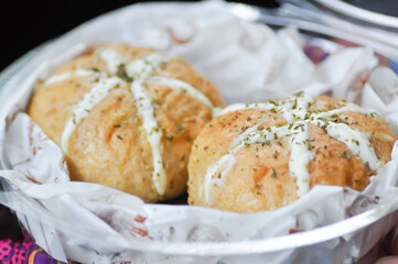 garlic bread or cheese bun, mozzarella cheese bun or bun