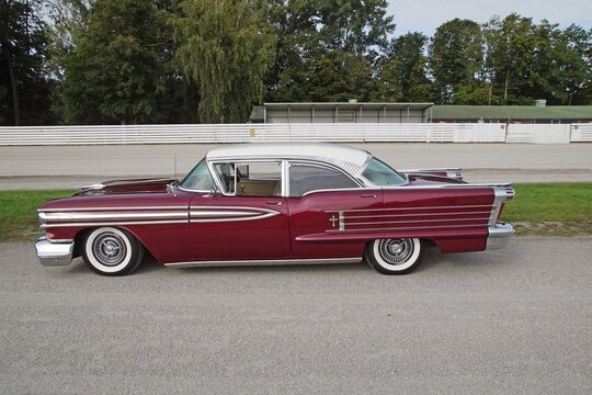 Oldsmobile Super 88