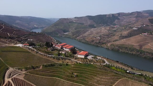 Pinh&atilde;o- Paisagem patrim&oacute;nio da Humanidade, Unesco, a vinha e os socalcos do Douro
