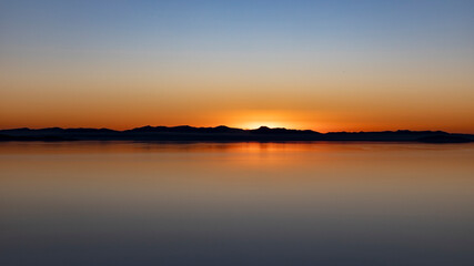 Obraz premium Sunset over the Great Salt Lake