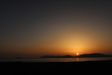 瀬戸内海の夕陽と地球の美しさ　山口県