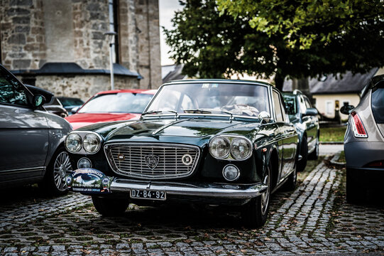 Vintage Lancia Flaminia Gt