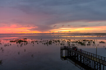 Fototapeta premium Sunset over Mobile Bay 
