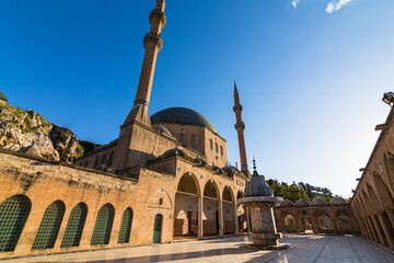 トルコ　シャンルウルファのメヴリディ・ハリル・モスク