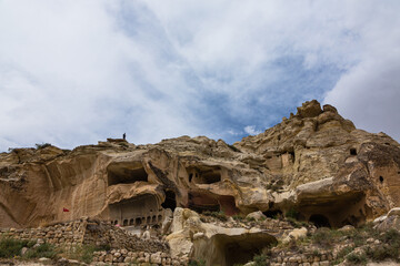 トルコ　カッパドキアの観光拠点のユルギュップの洞窟住居