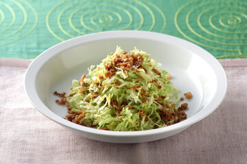 色々な料理にトッピング出来るフライドオニオン