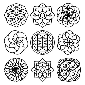 Simple Mandala Set for Coloring Book. For Beginner, seniors and children. Hand Draw. Vector Mandala. Floral. Flower. Oriental. Book Page. Decoration in ethnic oriental. Outline.