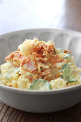 色々な料理にトッピング出来るフライドオニオン