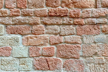 le vieux mur de l'église de Romainmôtier