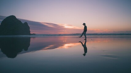 Piha is one of the black sand beaches in New Zealand and the most popular place for surfing and city escape in the Auckland area, its about 40 minutes drive from Auckland city