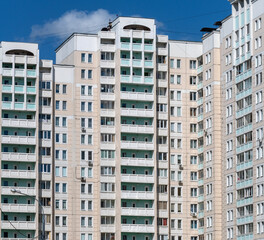 Fototapeta na wymiar Multi-storey panel residential building in Moscow, Russia