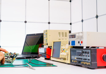 Repair of consumer electronics in the service center