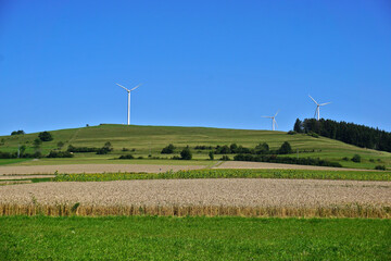 Windräder, Windkraftanlage auf der Schwäbischen Alb, Baden Wü