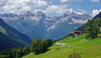 Fototapeta na wymiar Hornbachkette, Allgäuer Alpen, Österreich, Tirol, Standort: Bschlabs an der Hahntennjoch-Passstraße