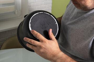 the non-stick coating of the pan is damaged