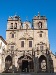 Fototapeta na wymiar Braga Se Cathedral facade