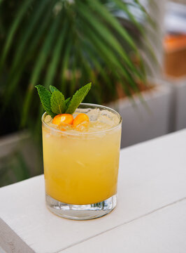 Kumquat cocktail