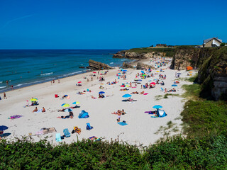 Playas de Galicia llena de bañistas durante el verano
