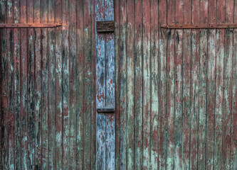 Alter Lack von Bretterwand blättert ab