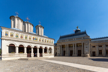 Obraz premium Patriarchal Palace and Cathedral of Saints Constantine in Bucharest, Romania