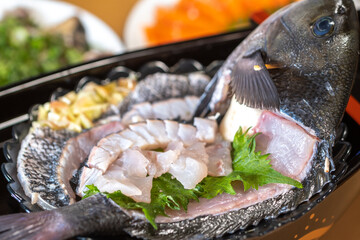 日本の刺し身　姿つくり　舟盛り