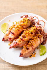 fried squid with garlic
