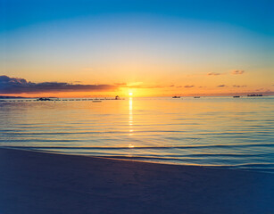 沖縄県　石垣市　底地ビーチの夕日