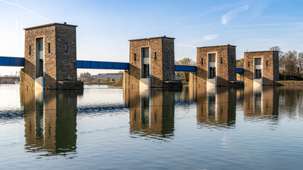 Ruhrwehr, bridge over the River Ruhr in Duisburg, North Rhine-Westphalia, Germany - obrazy, fototapety, plakaty
