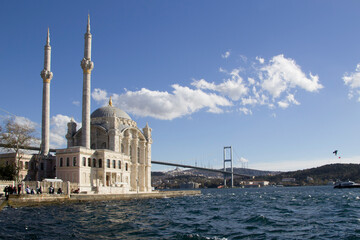 Fototapeta na wymiar Scenic view of the Ortakoy Mosque in Istanbul, Turkey