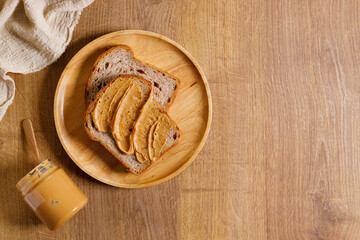 wholewheat bread with hazelnut spread