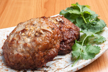 Fried minced pork with garlic pepper