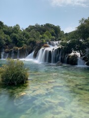 Fototapeta na wymiar waterfall in plitvice national park