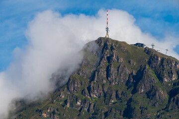Fototapeta na wymiar Kitzbüheler Horn mit Wolken