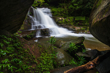 Obraz premium Tad Pho waterfall, Beautiful waterfall in nationalpark of Nakhon Phanom province, ThaiLand.