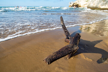 Puglia - Mare -spiaggia - schiuma - onde