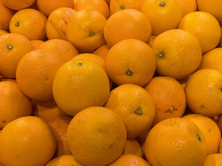 Obraz na płótnie Canvas oranges in the market