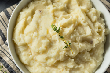 Creamy Homemade Garlic Mashed Potatoes
