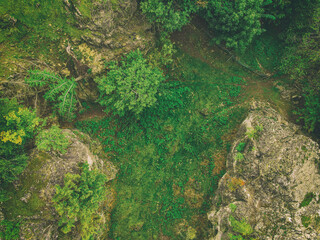 The Clythenloch, once known as the Drudenh&ouml;hle, is a mysterious place in Thuringia that takes visitors into the depths of the earth's history